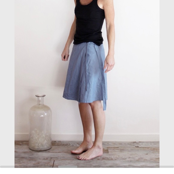 (S) Linen Wrap Skirt, Knee Length Circle Skirt - Picture 2 of 12